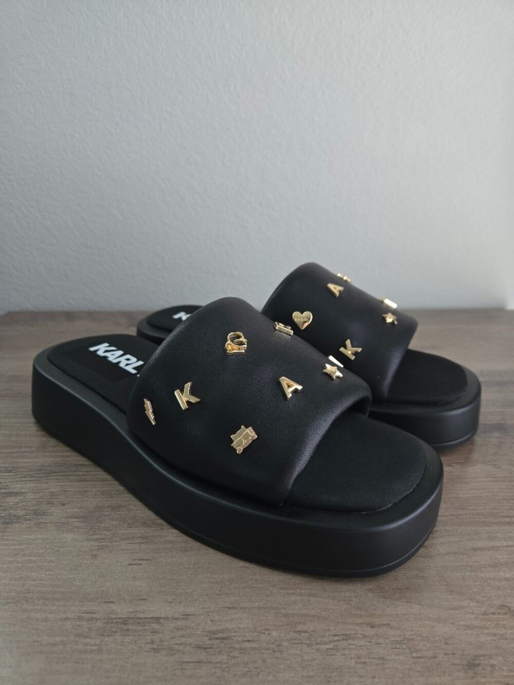 KARL LAGERFELD PARIS Opal Studs Platform Slide Sandal Size Black 8M